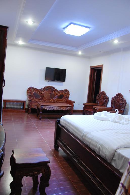 Emerald BB Battambang Hotel Exteriör bild