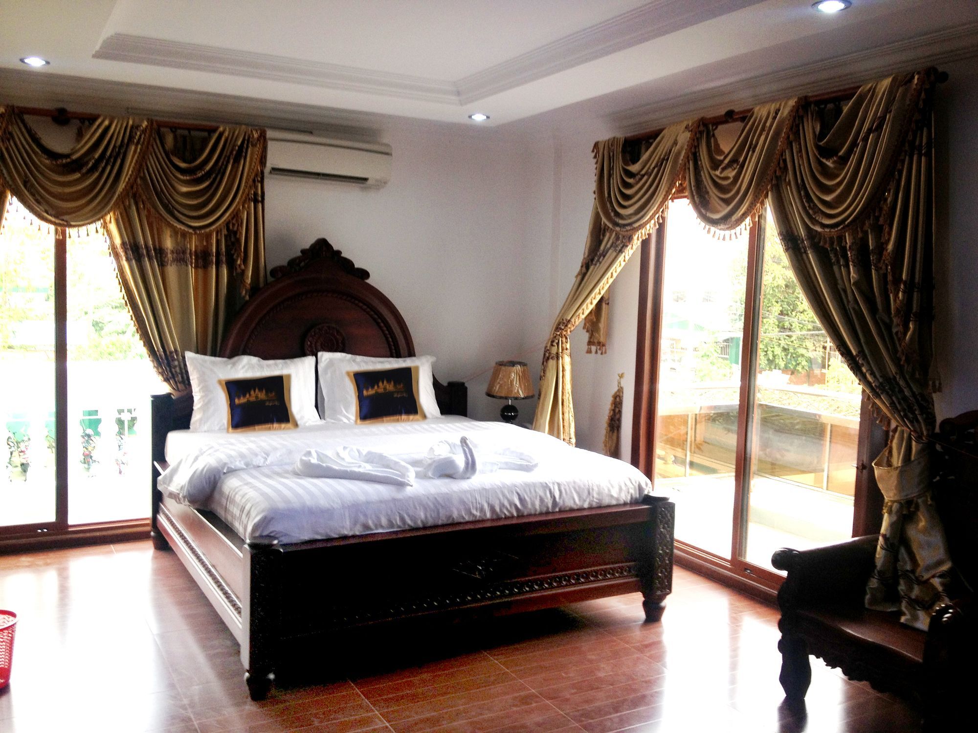 Emerald BB Battambang Hotel Exteriör bild
