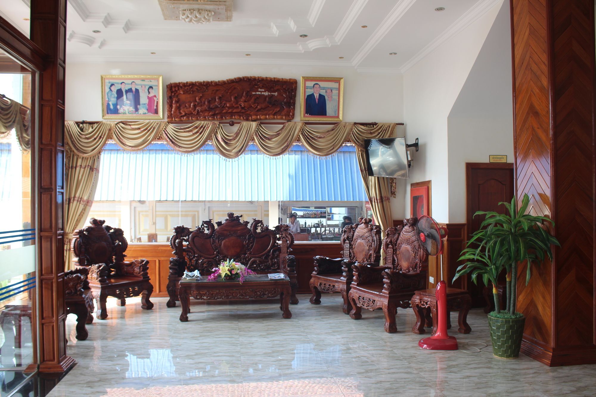 Emerald BB Battambang Hotel Exteriör bild